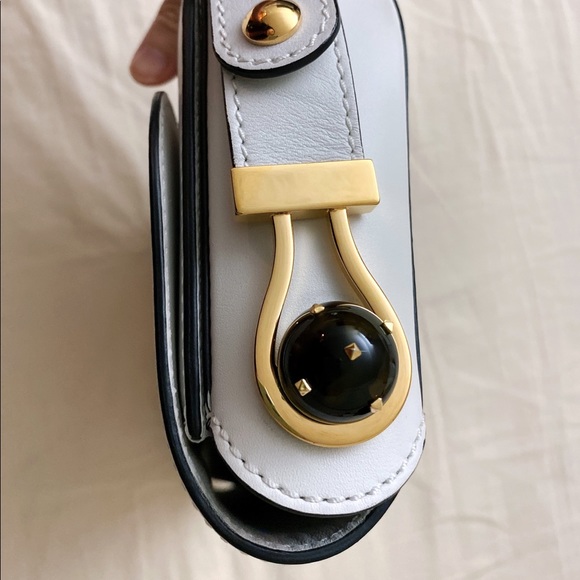 Valentino Garavani White Shoulder Bag - Picture 13 of 13